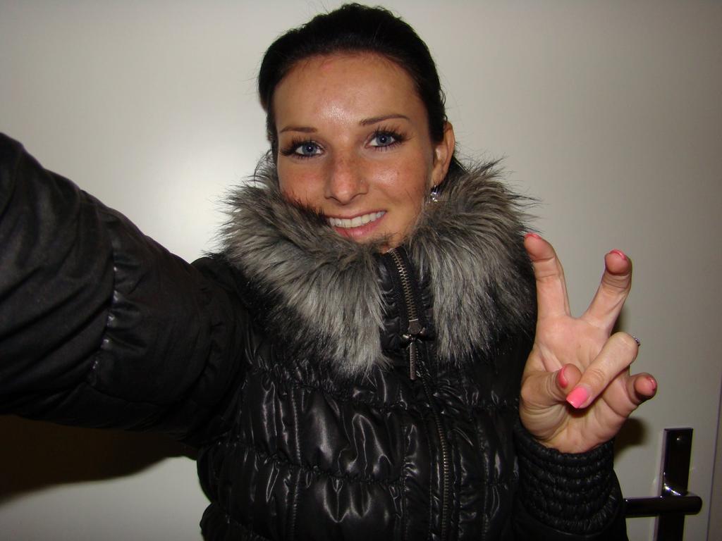 SxyLvngKnd 7 SxyLvngKnd 7