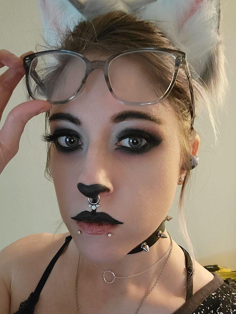 UltraHottie 8 UltraHottie 8